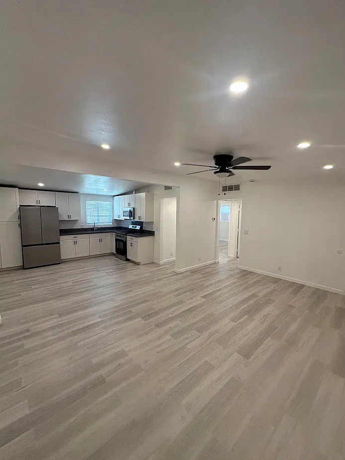 2 bed, 1007 sqft, $2,200 — Photo 4