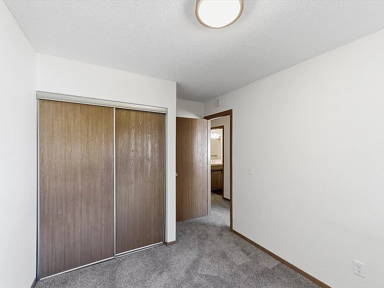 East Gate Estates — Photo 12