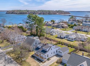 23 Phillips Rd, Falmouth, ME 04105