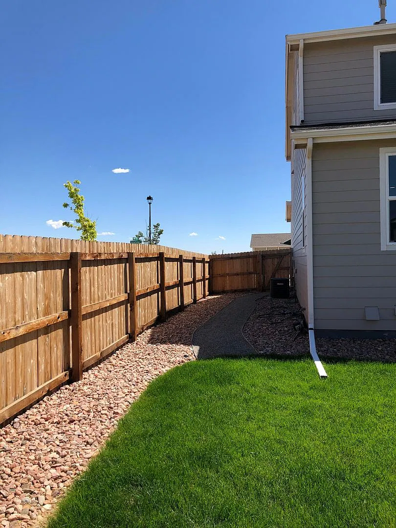 Beautiful 5bd 3.5ba Single Family Home built in 2017, Immaculate, close to schools and shopping. — Photo 2