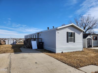 4005 19th St NE, Bismarck, ND, 58503