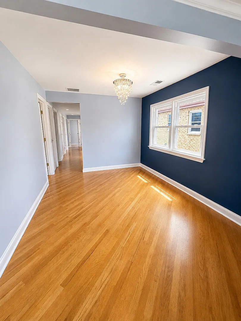 3 bed, 1300 sqft, $2,800 — Photo 3