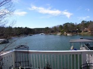 717 Gulf Crest Rd, Jasper, AL 35504