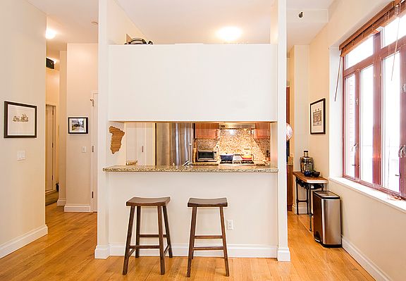 3rd image of 21 S William St APT 3B