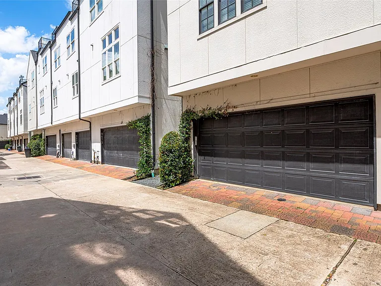 9674 Knight Rd — Photo 32