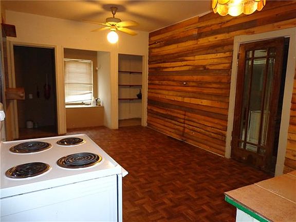 4th image of 701 Avenue J