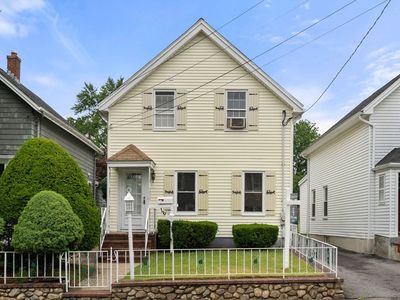 16 Harding Ter, Dedham, MA, 02026