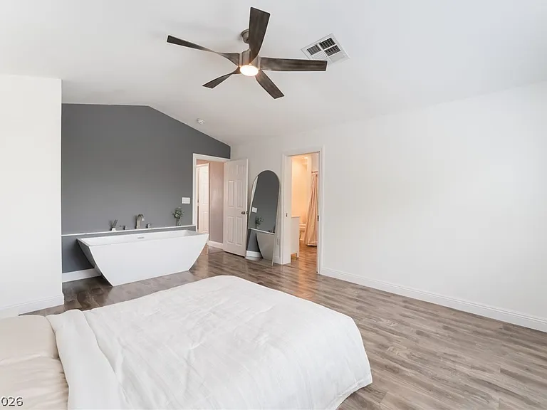 7425 Copper Crown Ct — Photo 27