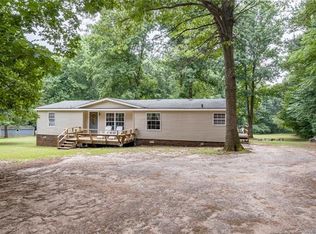 199 Deerchase Cir, Statesville, NC 28625
