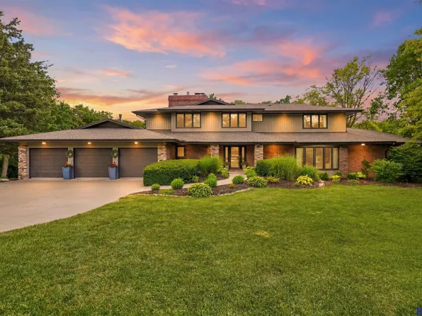 5201 Cavvy Rd, Lincoln, NE 68516