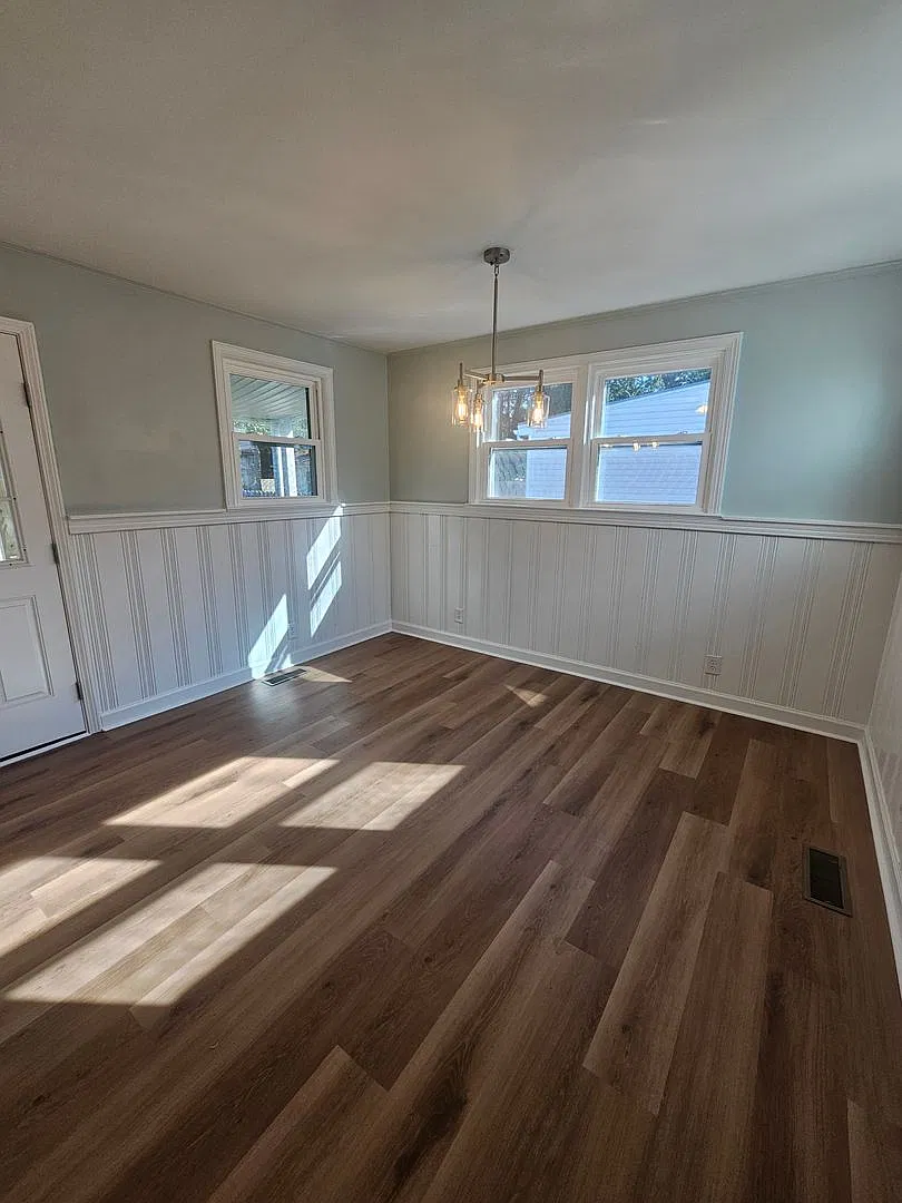 3 Bedroom Home in Jacksonville — Photo 2