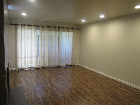 2nd image of 2212 Woodside Ln Unit 2