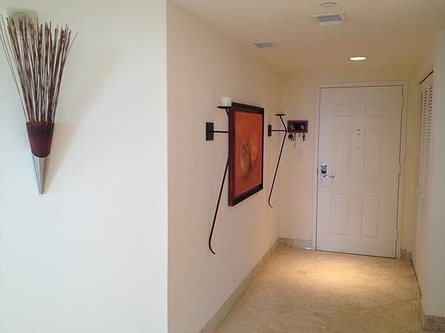 1st image of 19501 W Country Club Dr APT 1609