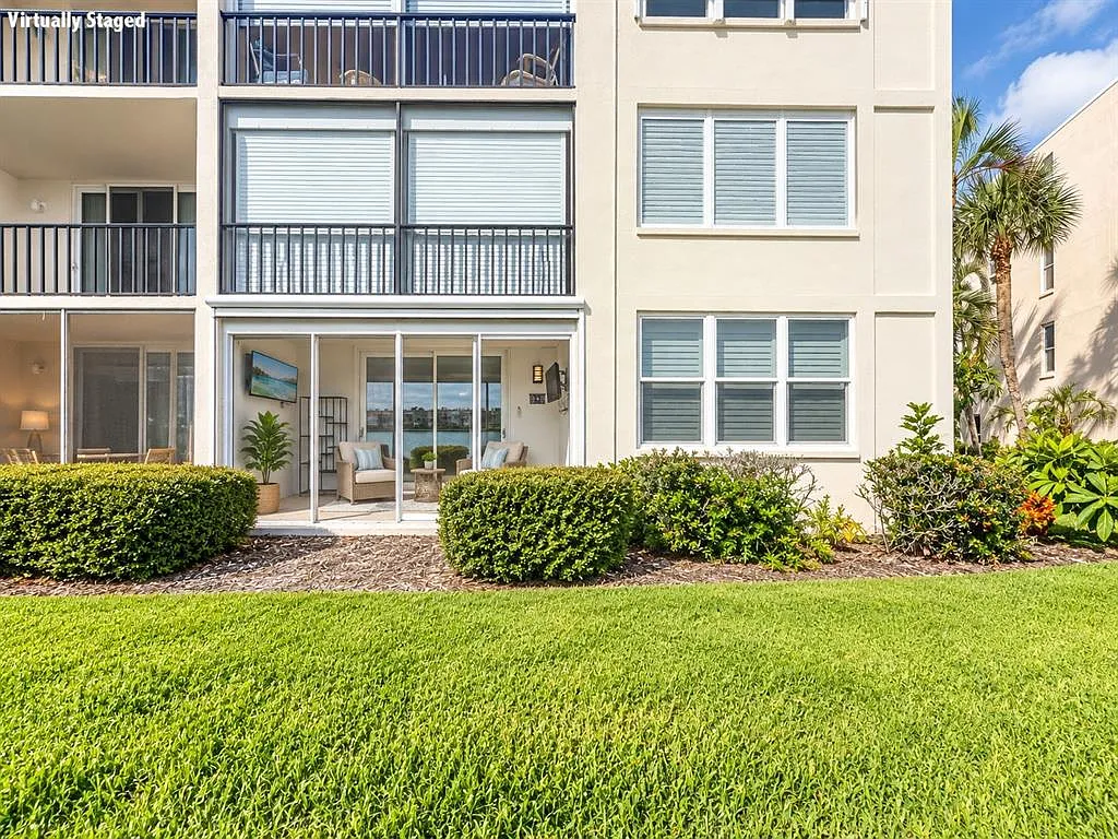 2 bed, 2.0 bath, 1170 sqft, $2,000 — Photo 4