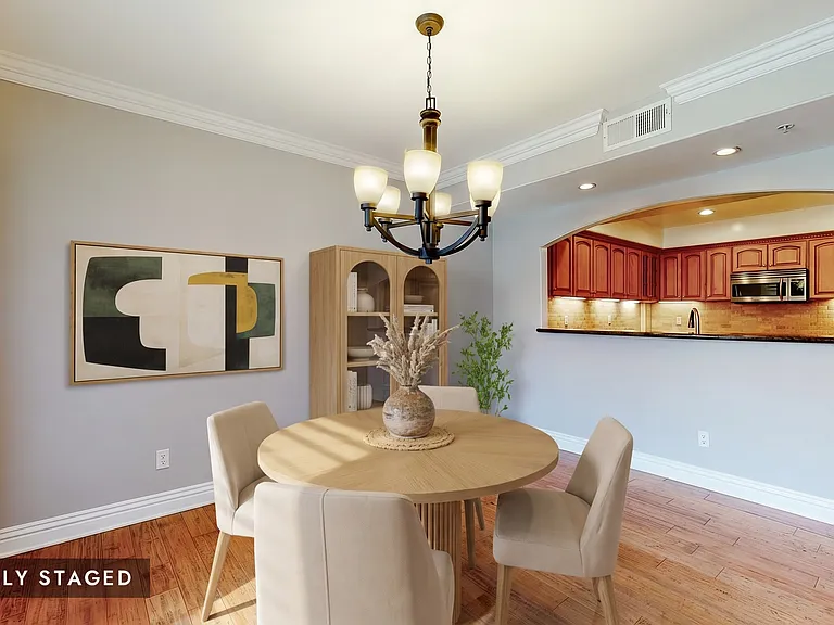 11540 Moorpark St #103 — Photo 6