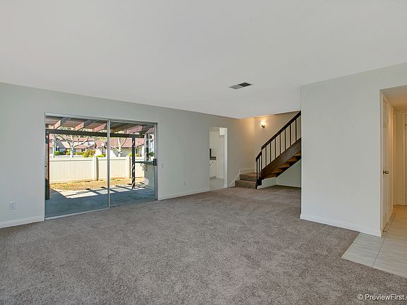 5th image of 224 Crestview Gln