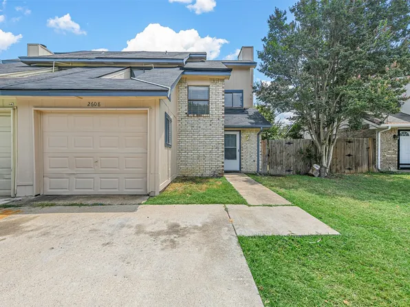 2608 Isbella Dr, Grand Prairie, TX 75052