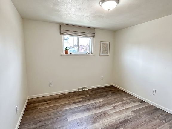 5th image of 700 E 9th Ave #700