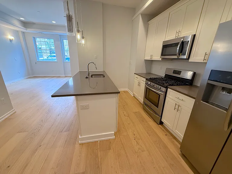 1311 N 6th St #1F — Photo 11