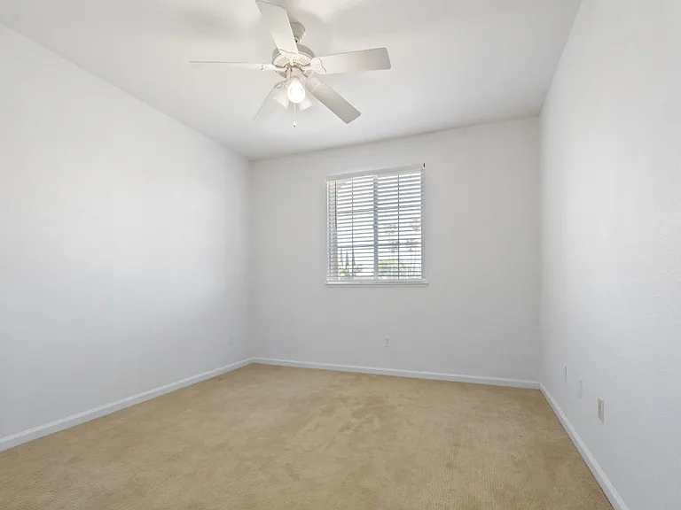 991 Zephyr Ln — Photo 38