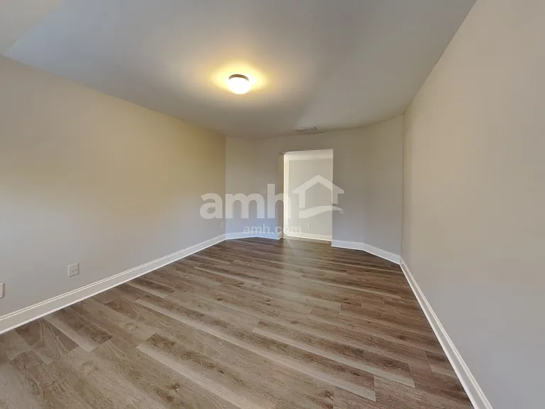 414 Strawberry Walk — Photo 12