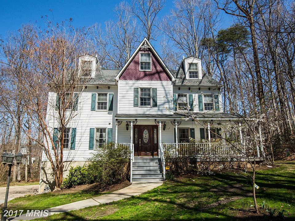 1st image of 213 Twin Lake Dr