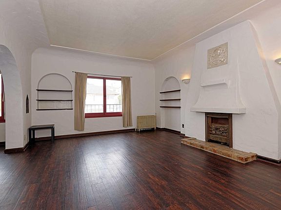 5th image of 2344 Curlew St #3