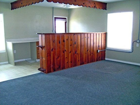 3rd image of 301 N Joplin St