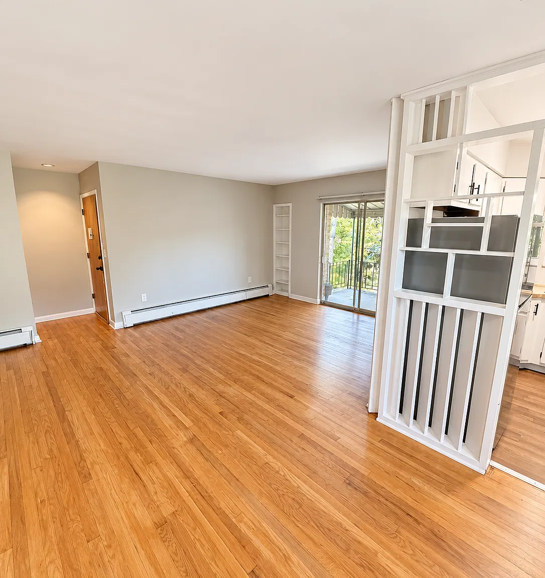 1546 Beacon Street - 4 — Photo 2