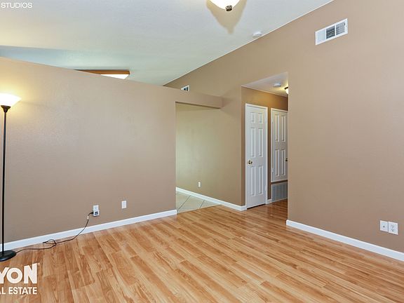 5th image of 8775 Clay Glen Way