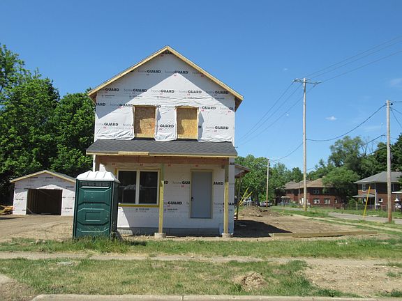2nd image of 84 Bowen Ave
