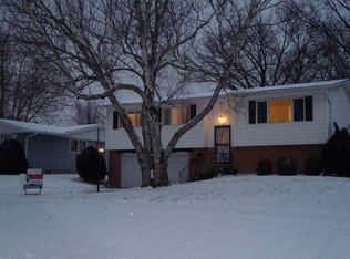2308 Dehn St, Burlington, IA