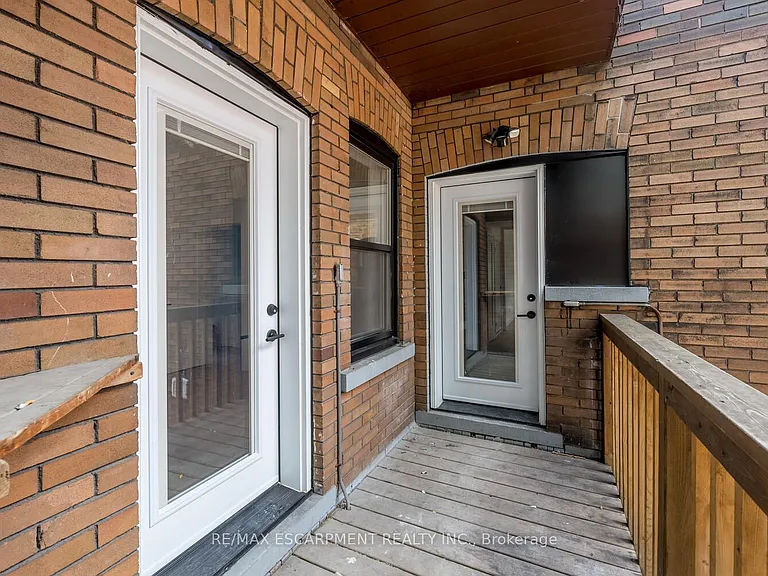 127 Victoria Ave S #6 — Photo 28