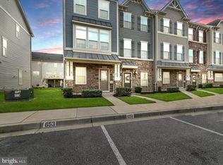 651 Ravenwood Dr, Glen Burnie, MD 21060