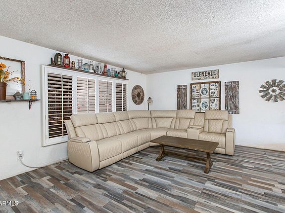 3rd image of 5025 W FRIER Drive
