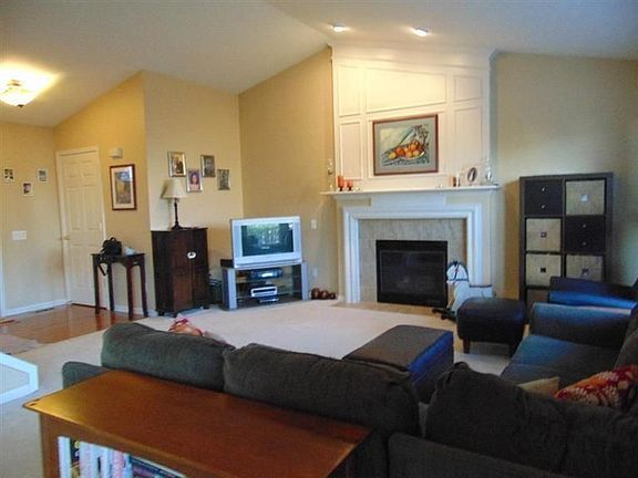 5th image of 7550 Warwick Dr