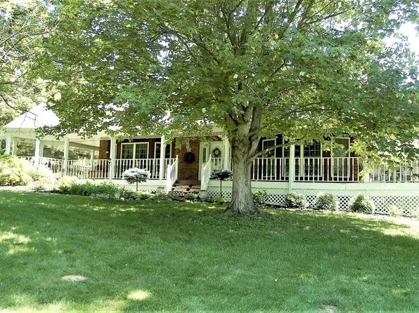 21468 Georgetown Rd, Lawrenceburg, IN 47025