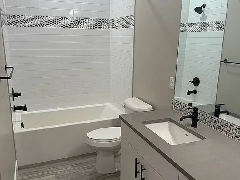 2729 W 28th Ave #506 — Photo 5