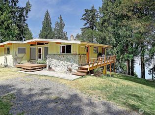 1351 Steffen Place, Camano Island, WA 98282