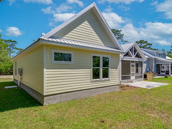 4th image of 381 Royal Tern Way