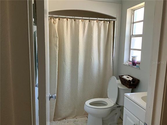 5th image of 390 E Lake St