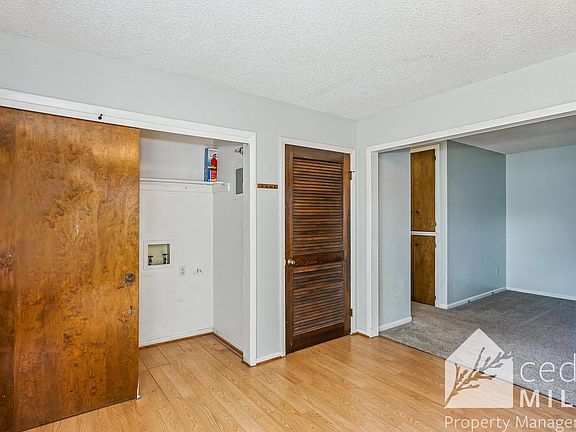 5th image of 2046 S Gold St