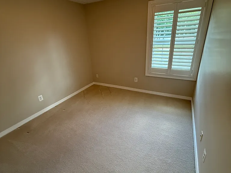 64 River View Dr — Photo 10