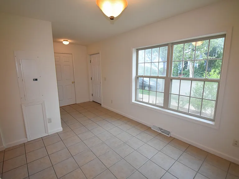 372 E Water St — Photo 5
