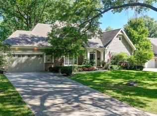 8509 Belinder Rd, Leawood, KS 66206