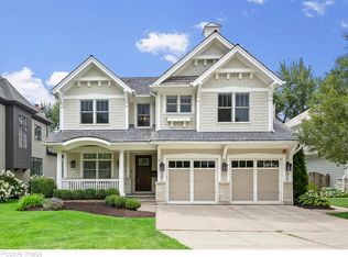 7 Chestnut Ave, Clarendon Hills, IL 60514