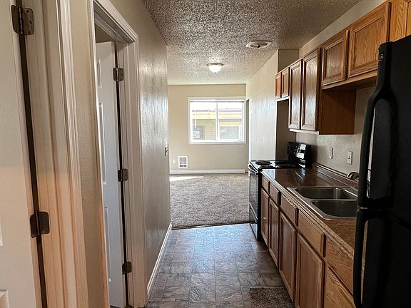 5th image of 240 E Whidbey Ave #D5