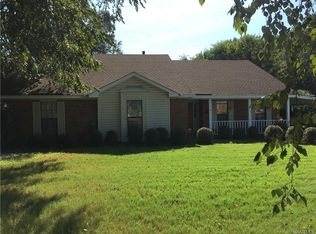 225 Holly Brook Dr, Montgomery, AL 36109