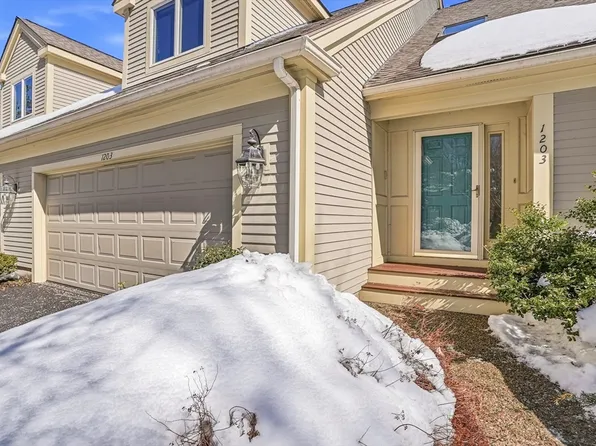 1203 Magnolia Dr #1203, Wayland, MA 01778