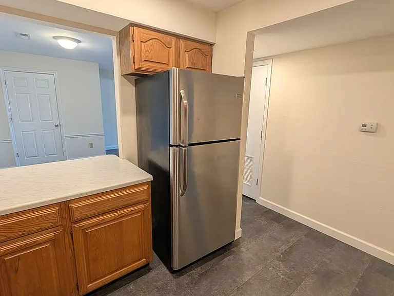 100 E Green Meadows Rd #9 — Photo 6